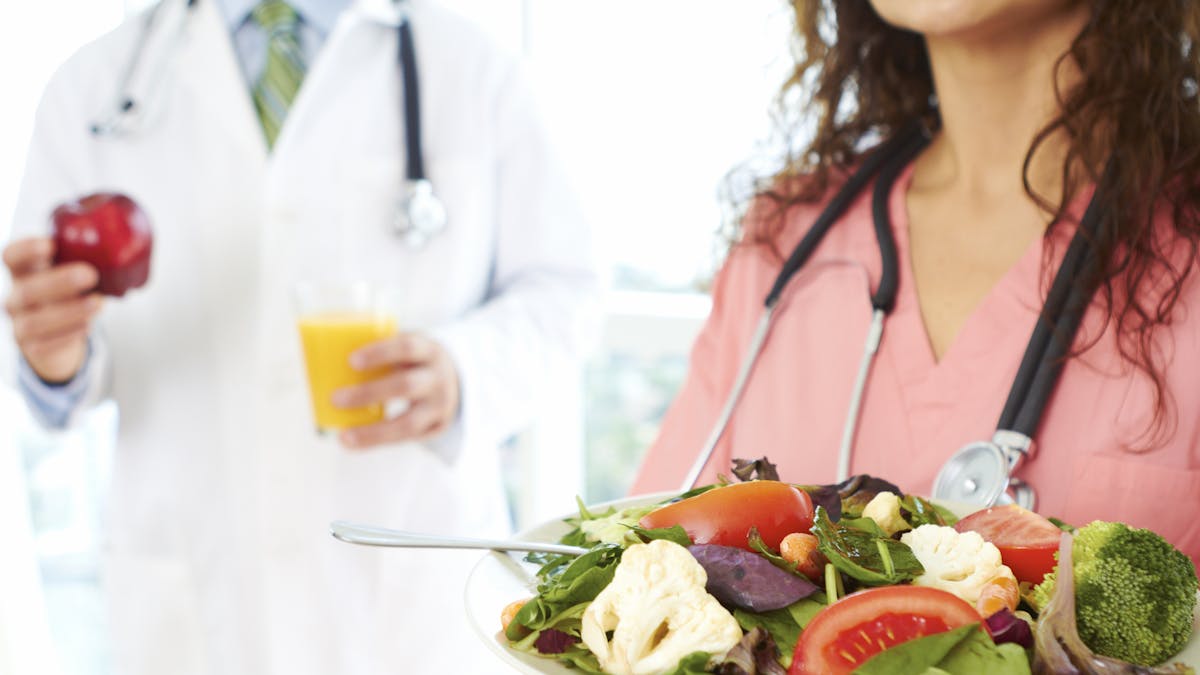 UK family doctors will be trained in low-carb diets