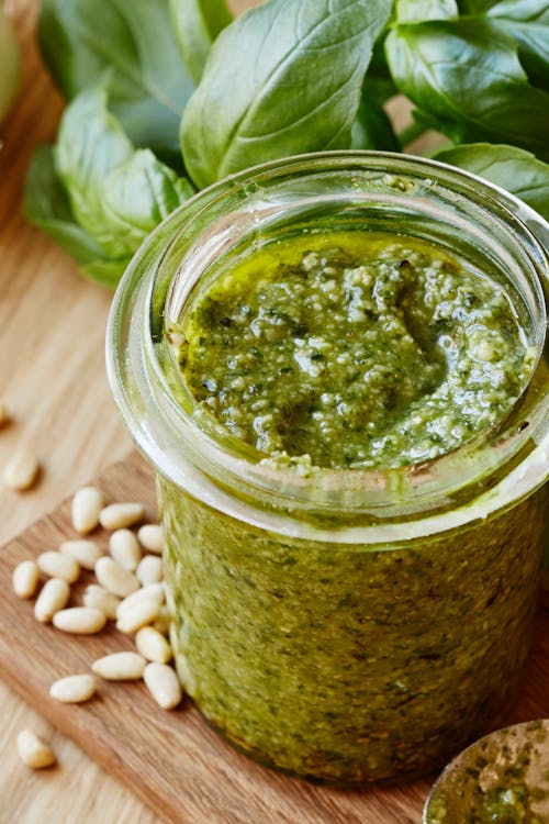 Classic pesto