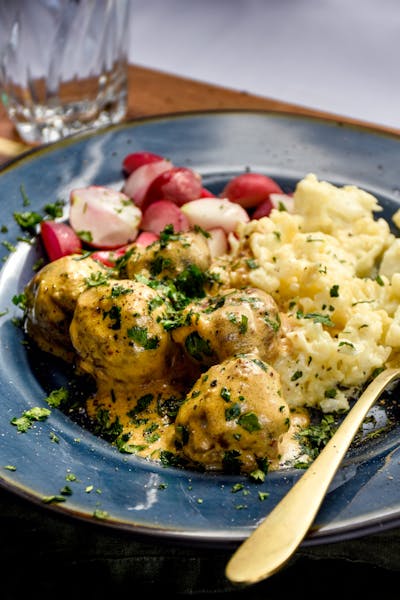 Keto "Swedish" meatballs in gravy