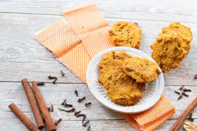 Low carb pumpkin spice cookies