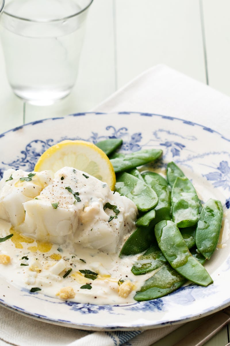 Keto Salmon with Lemon Sauce - Recipe - Diet Doctor