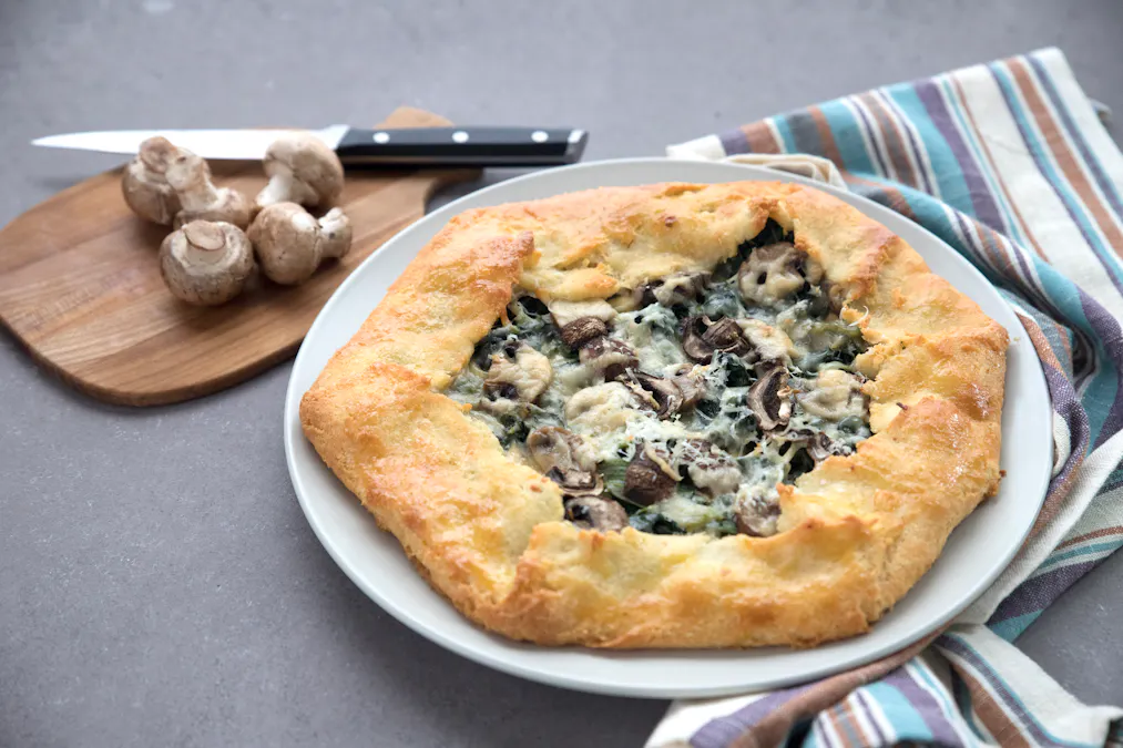 Low carb spinach mushroom galette