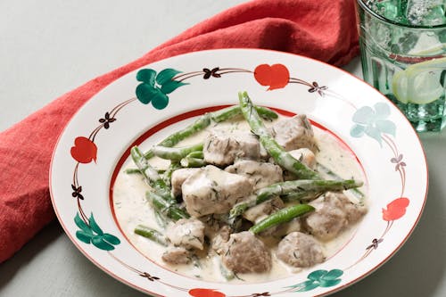 Keto lamb stew with dill sauce and green beans