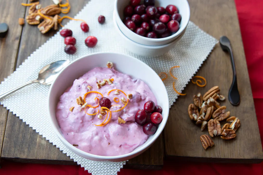 Low carb cranberry cream with pecans