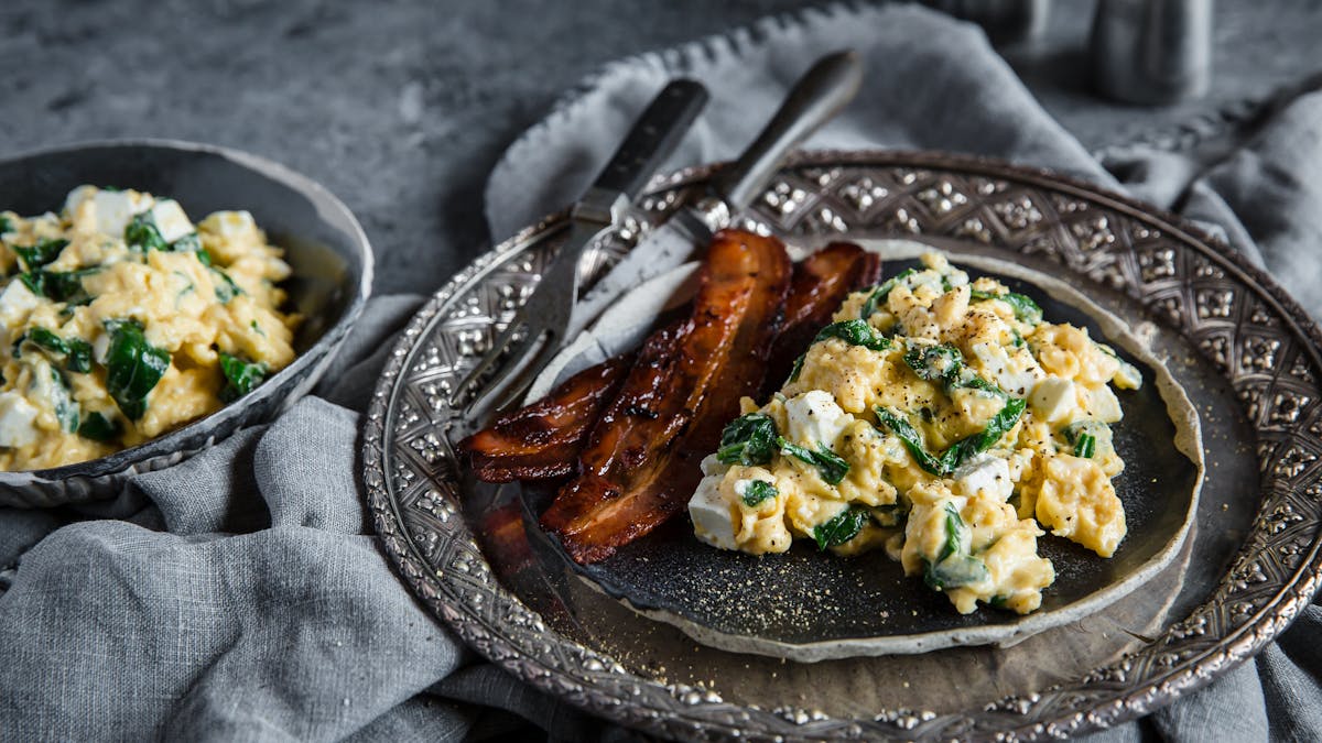 Spinach and feta breakfast scramble