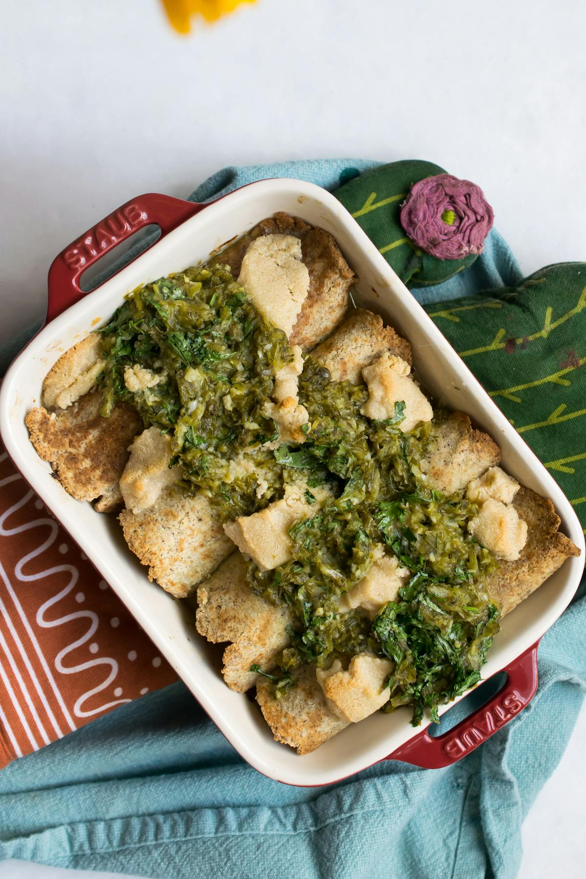 Green onion no-Chile chicken enchiladas