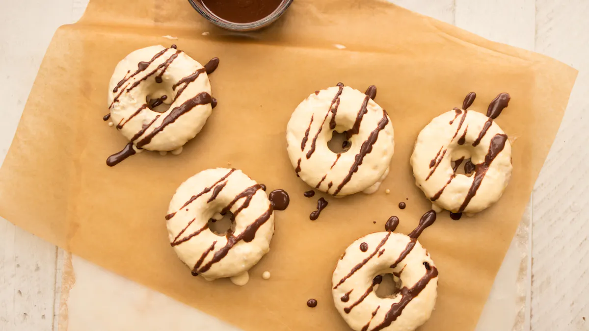 Old-fashioned keto cake donuts