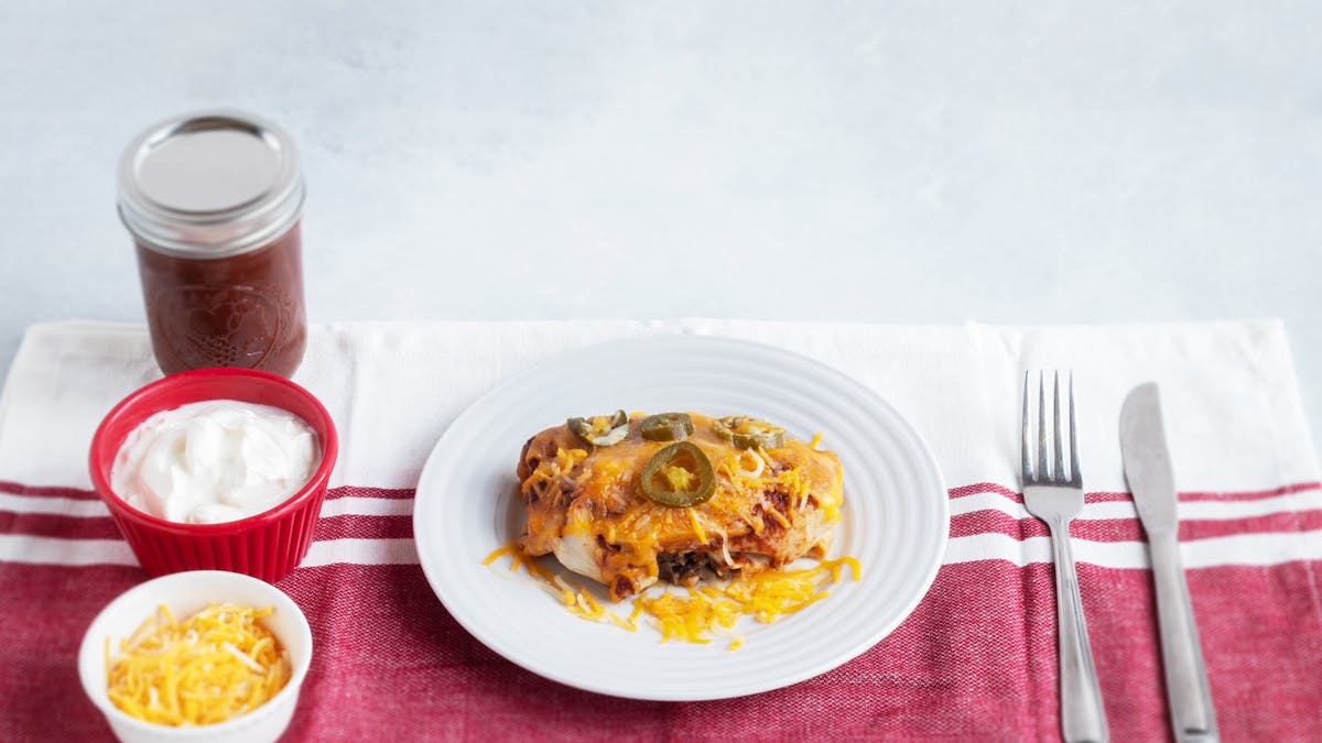 Low-carb beef enchiladas