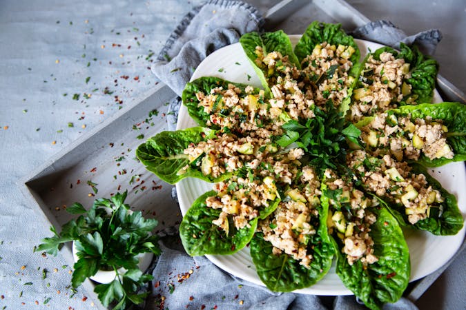Low-carb Thai chicken lettuce wraps