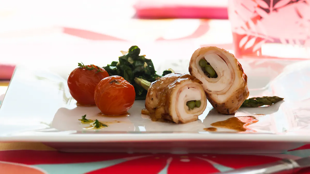 Low-carb chicken rollups