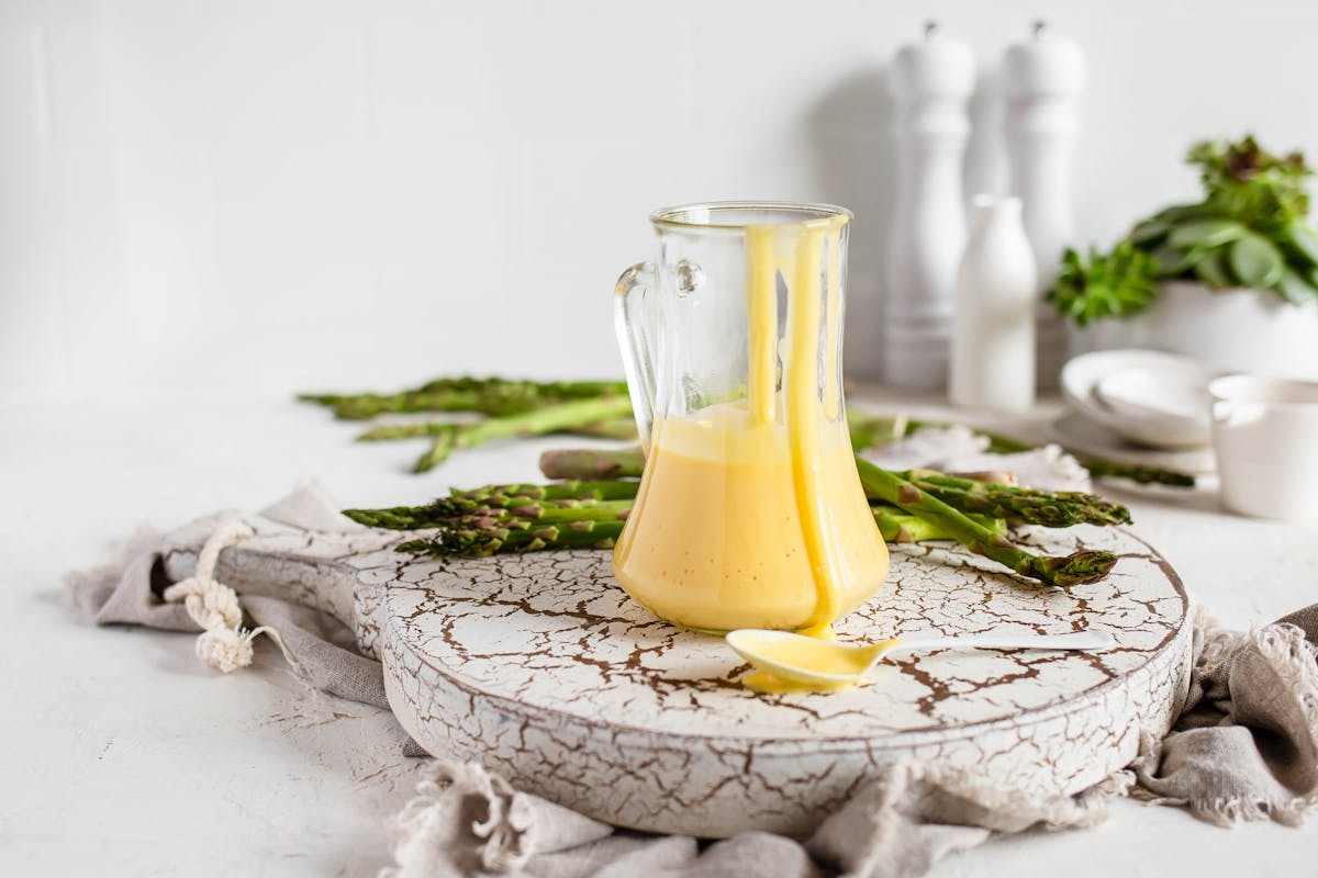 Super easy 5-minute hollandaise sauce