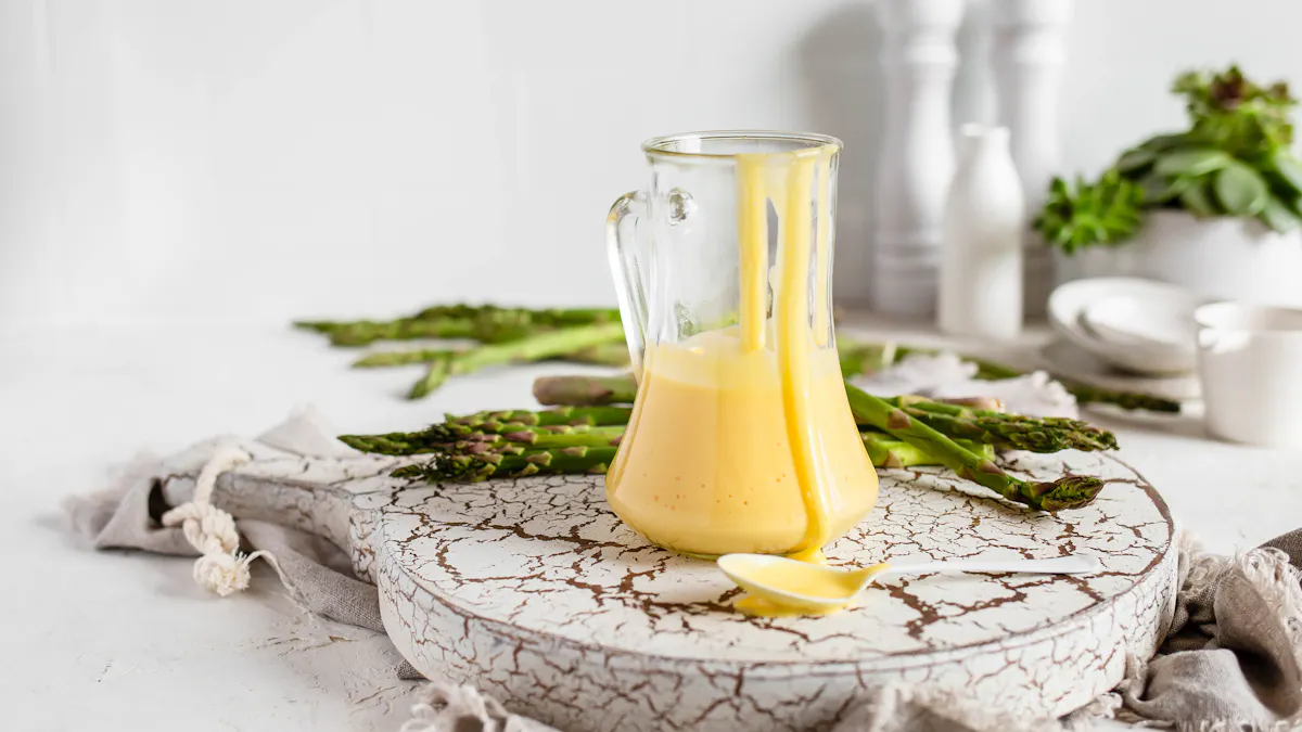 Super easy 5-minute hollandaise sauce