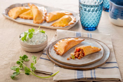 Low carb beef empanadas with dip