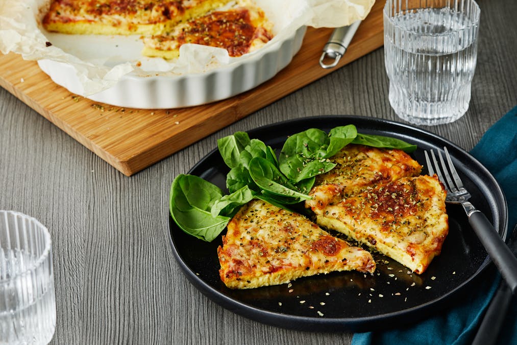 Keto pizza omelet