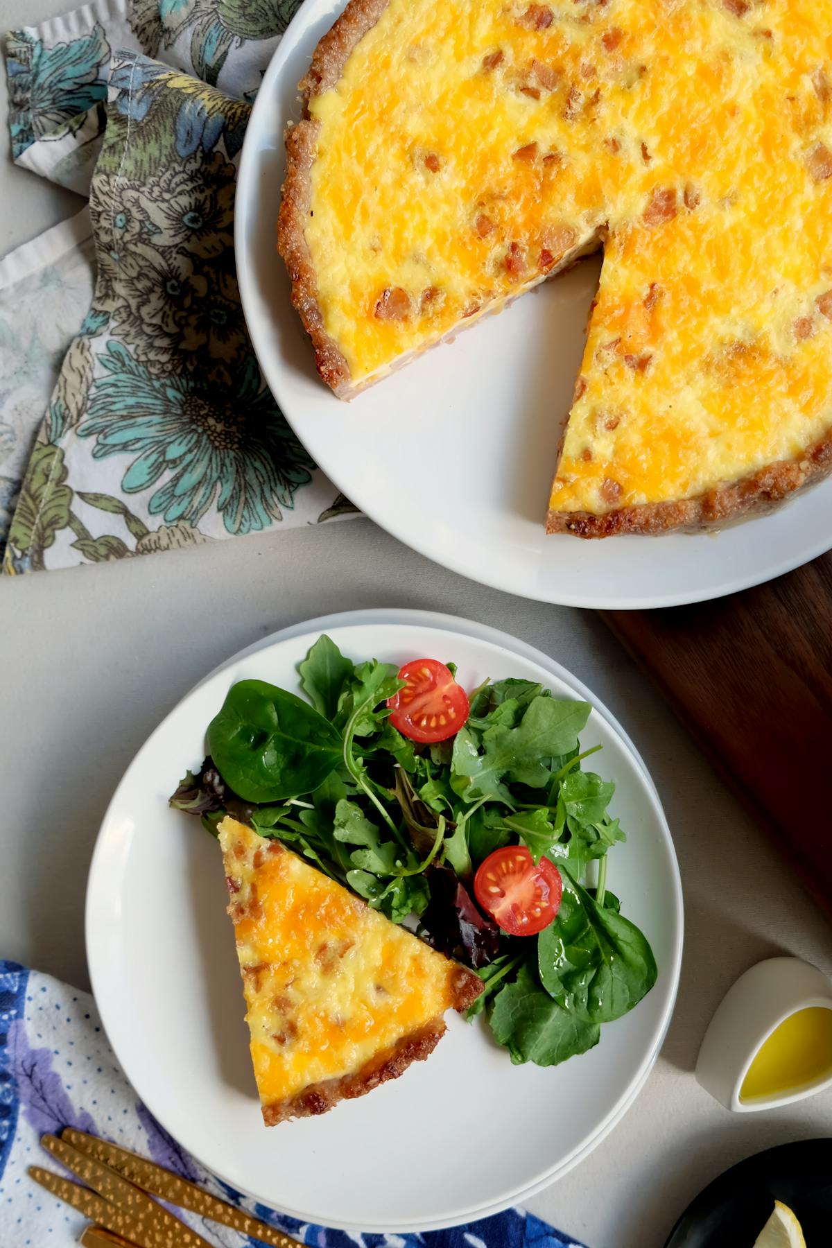 Sausage-crusted keto quiche