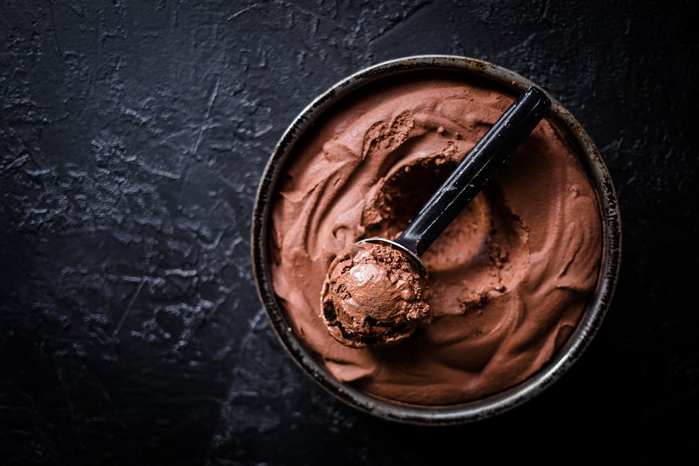 Dairy- and egg-free low carb chocolate ice cream