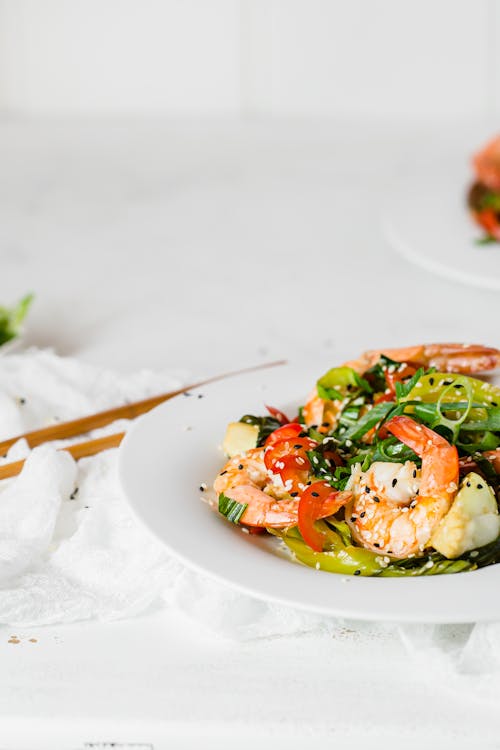 Keto garlic and sesame prawns