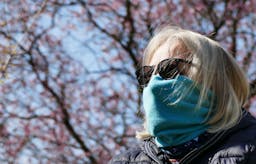 Health agencies embrace homemade face masks