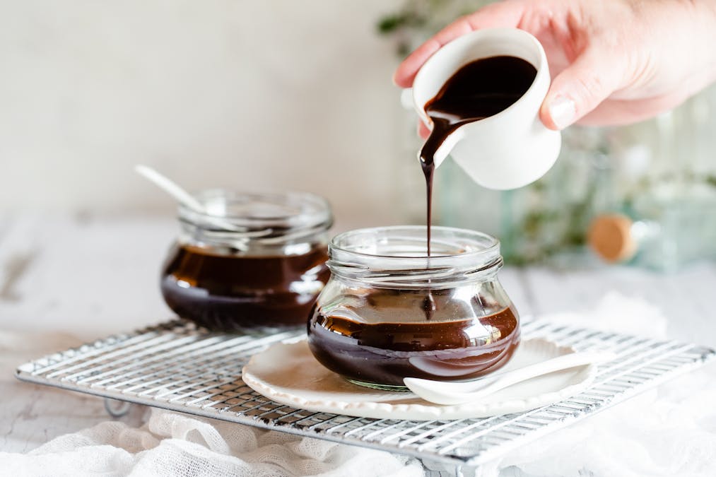 Sugar-free milk chocolate sauce