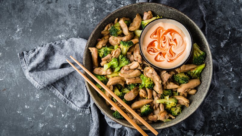 Asian chicken stir fry with spicy mayo