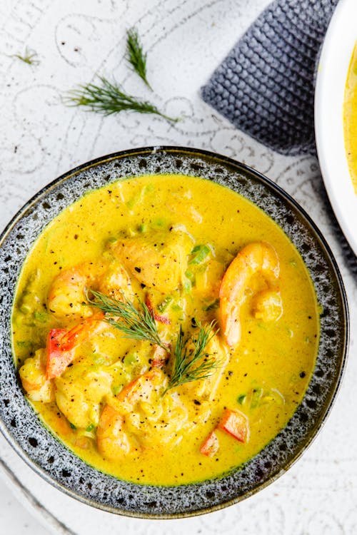 Low-carb seafood chowder with curry
