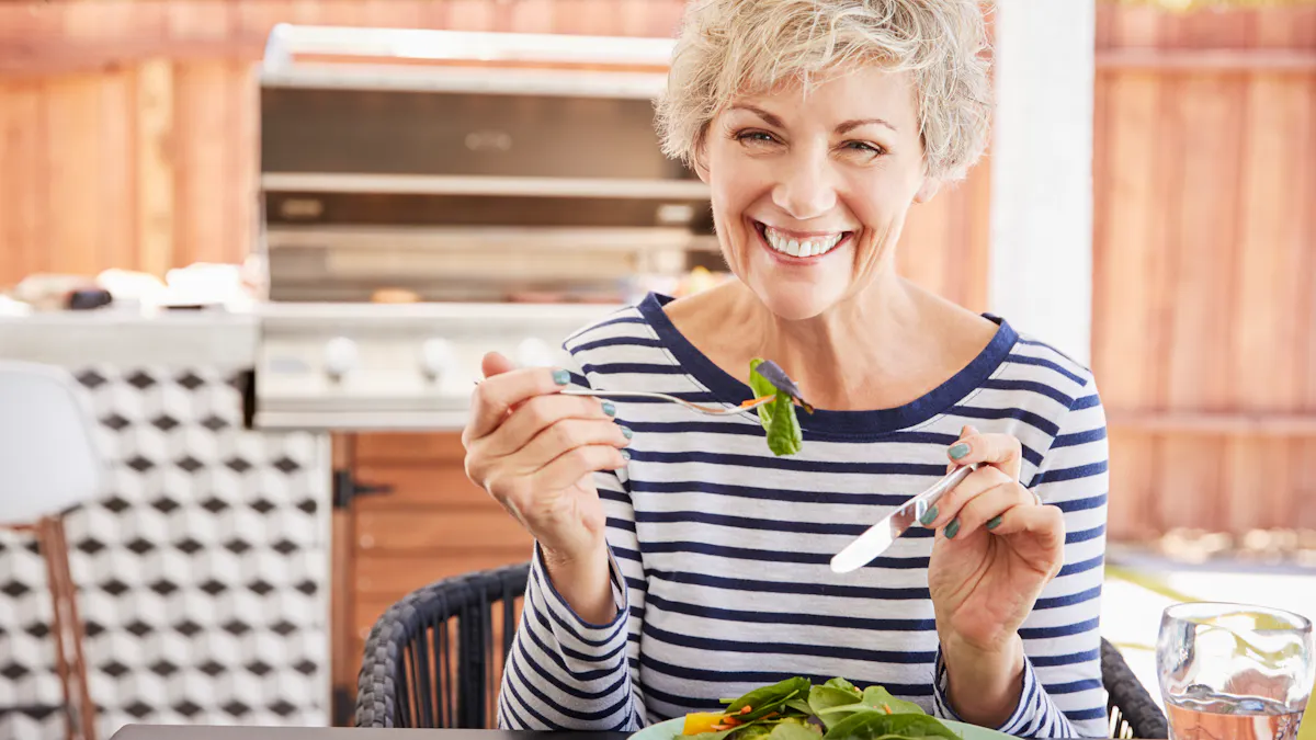 More weight loss and fewer diabetes meds for patients who chose a very low-carb diet, study shows