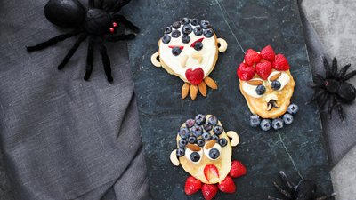 Low carb monster pancakes