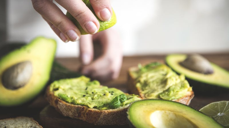 Top 7 nutrition facts and health benefits of avocados