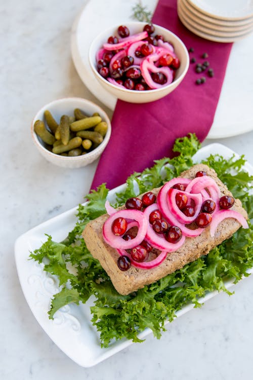 Low-carb Christmas pâté with cranberry pickled red onions