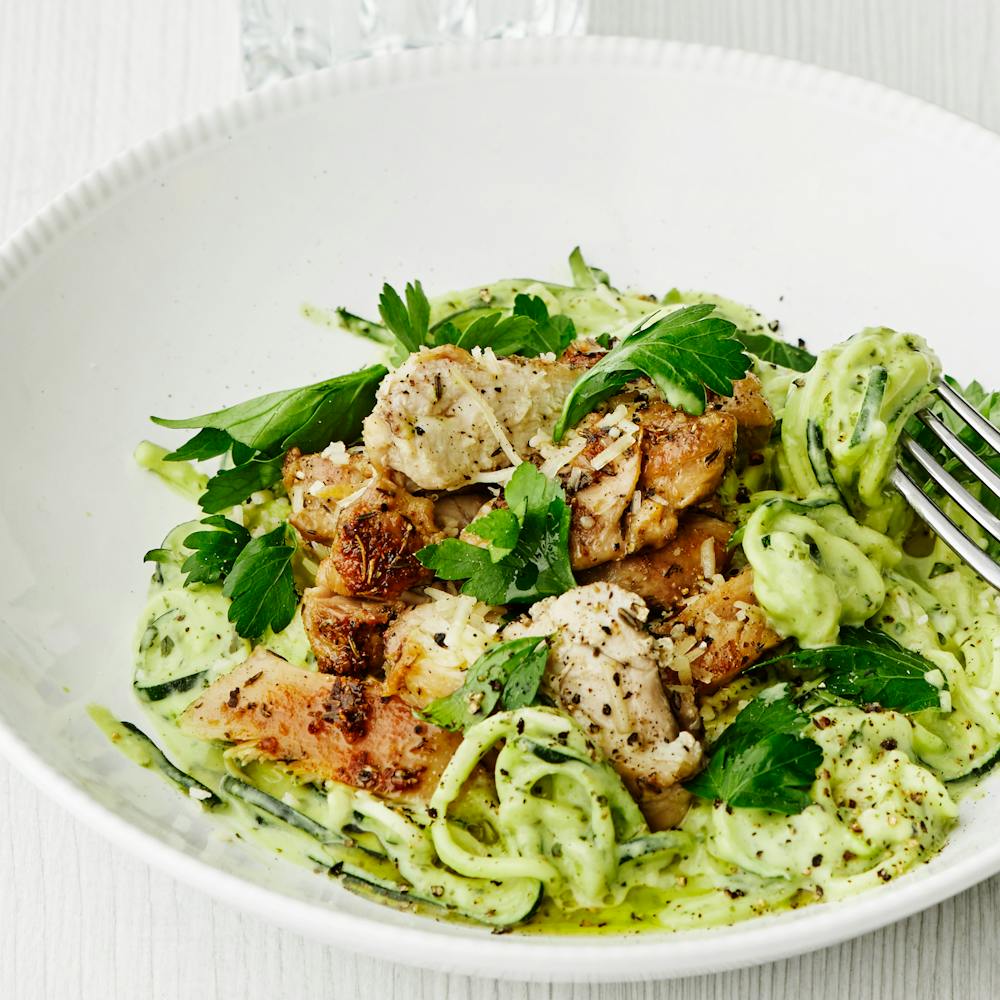 Keto Avocado Alfredo Sauce, Zoodles & Chicken - Recipe - Diet Doctor