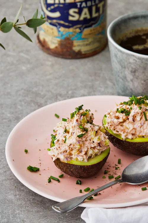 Easy shrimp avocado boat