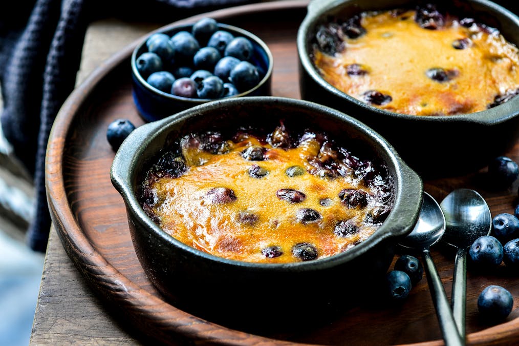 Baked mascarpone and blueberry dessert