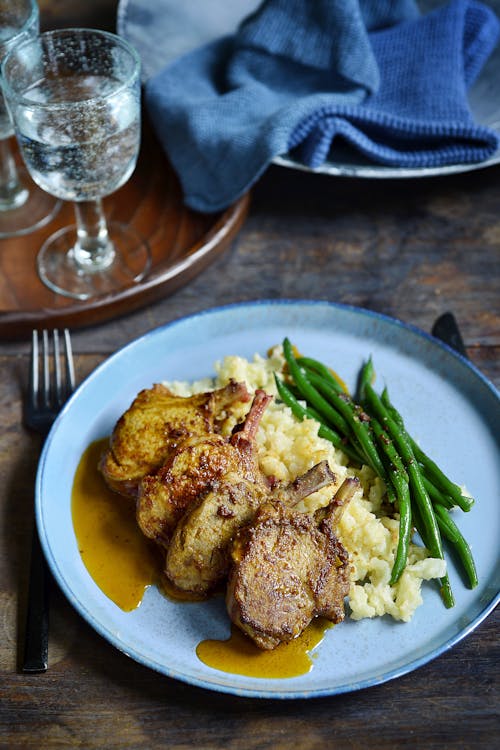 Lamb chops with creamy cauliflower and sauteed green beans