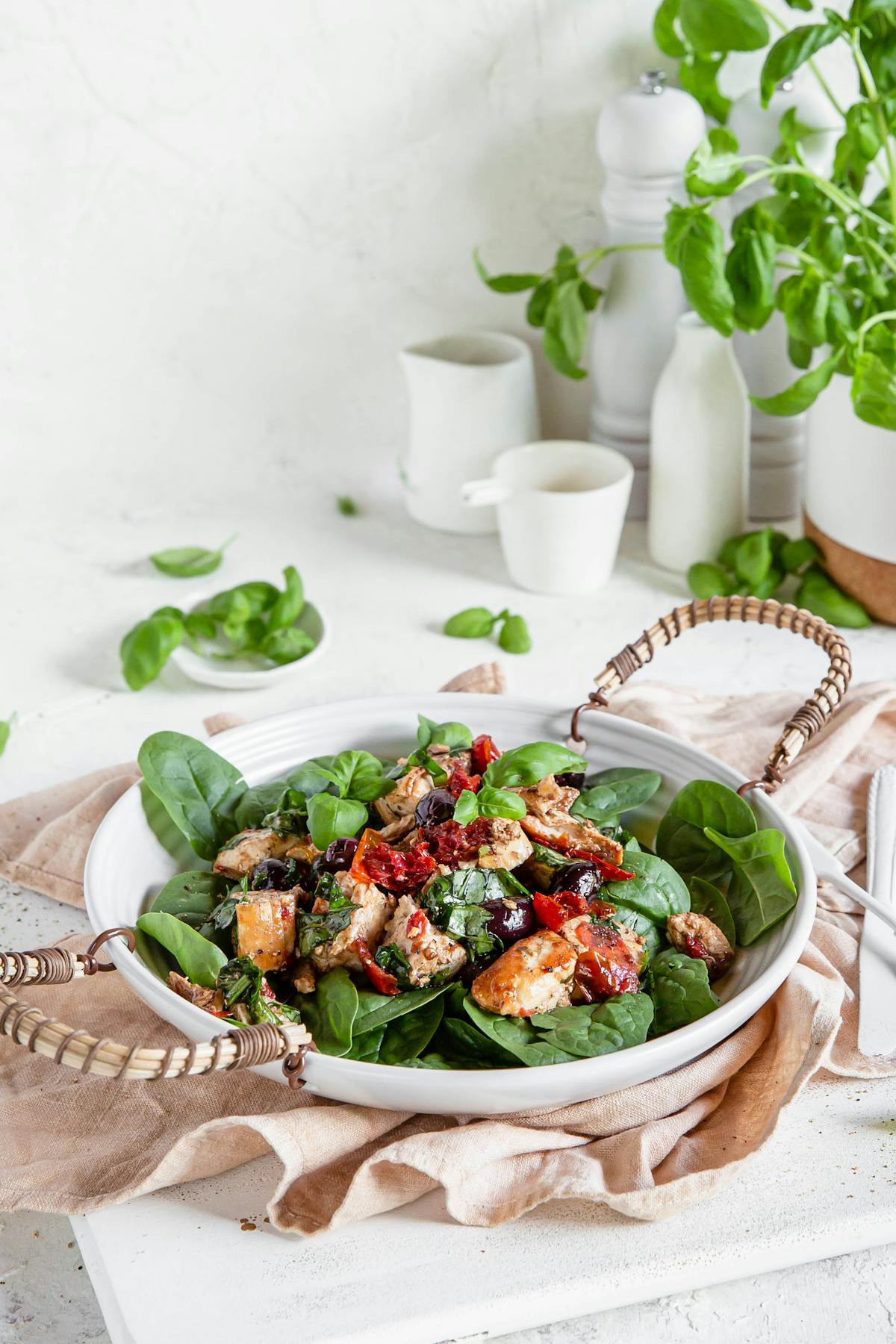 Keto Italian chicken with basil and olives