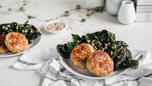 Turkey apple patties with kale
