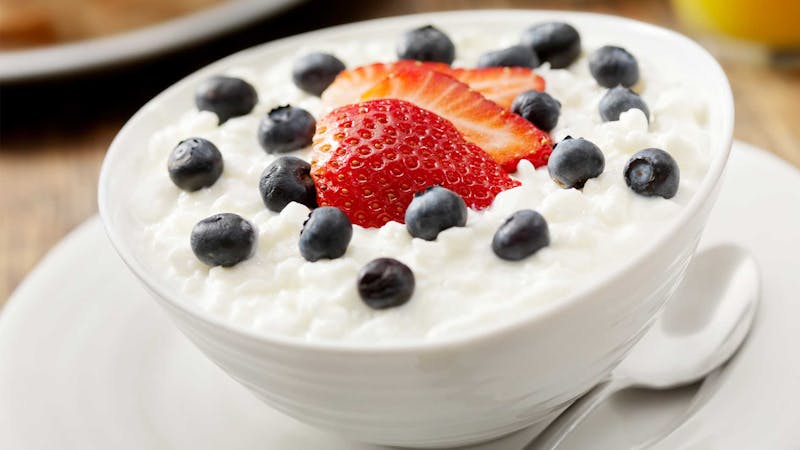 high-protein-breakfast-cottage-cheese