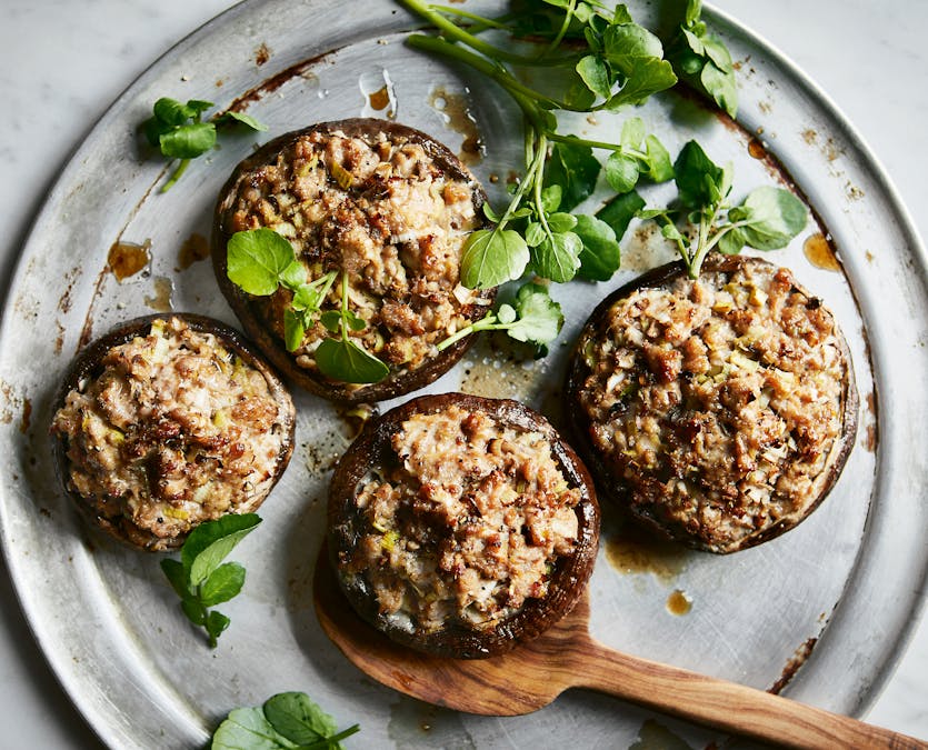 Stuffed keto mushrooms