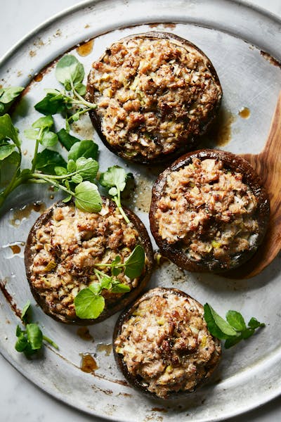 Stuffed keto mushrooms