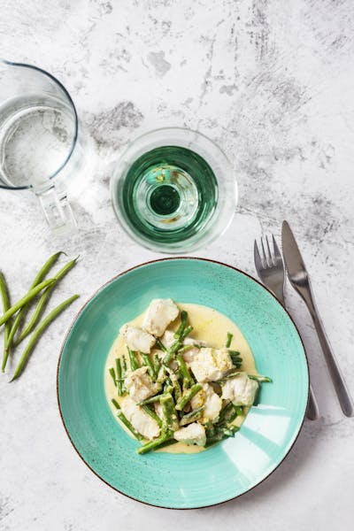 Quick keto fish stew with tapenade