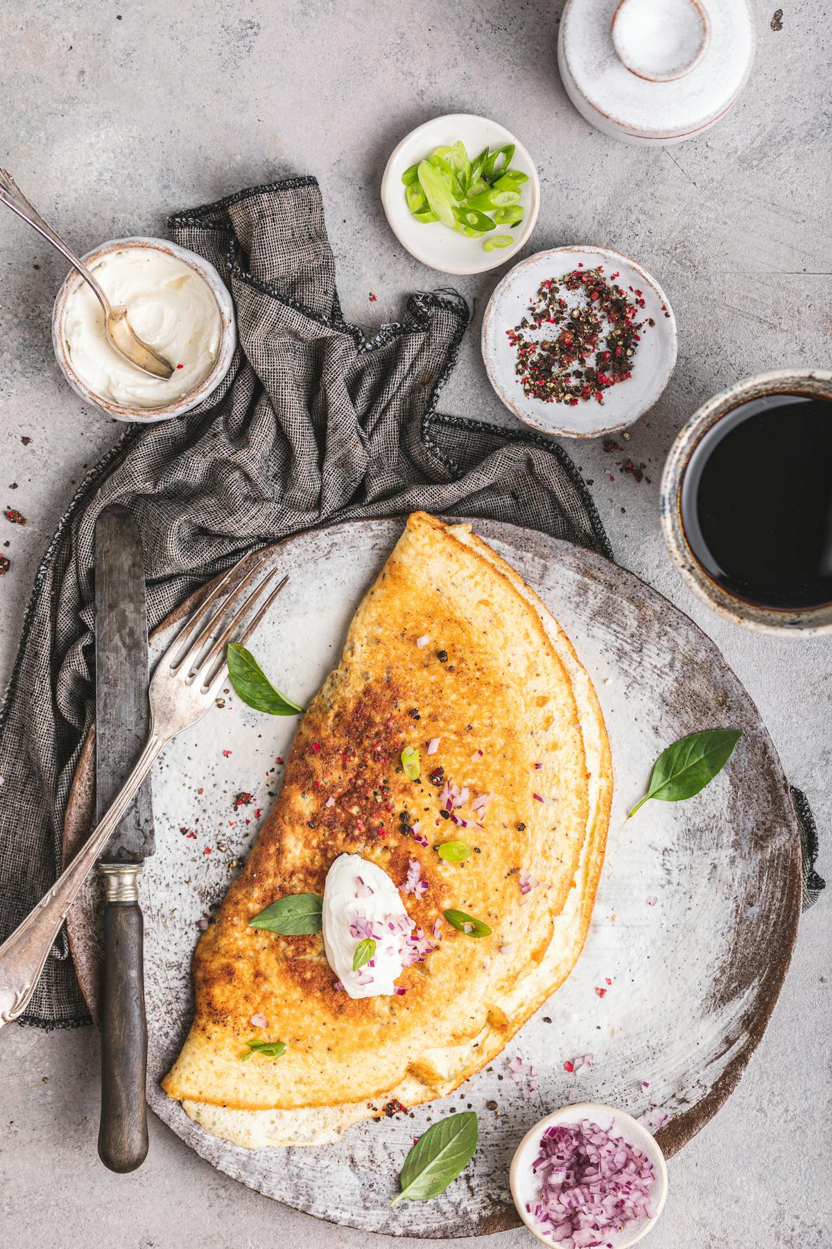 Sour cream and onion omelet