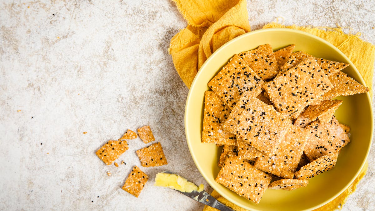 Seasoned keto avocado crackers