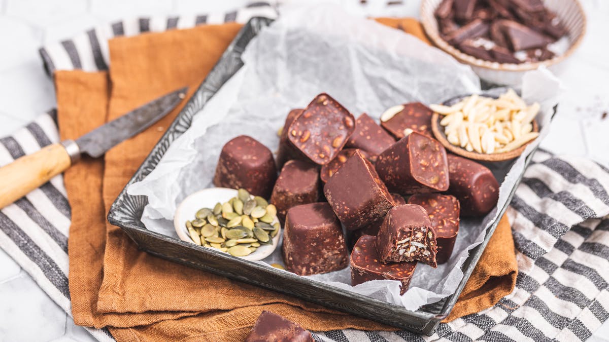 Low carb chocolate seed and nut blocks