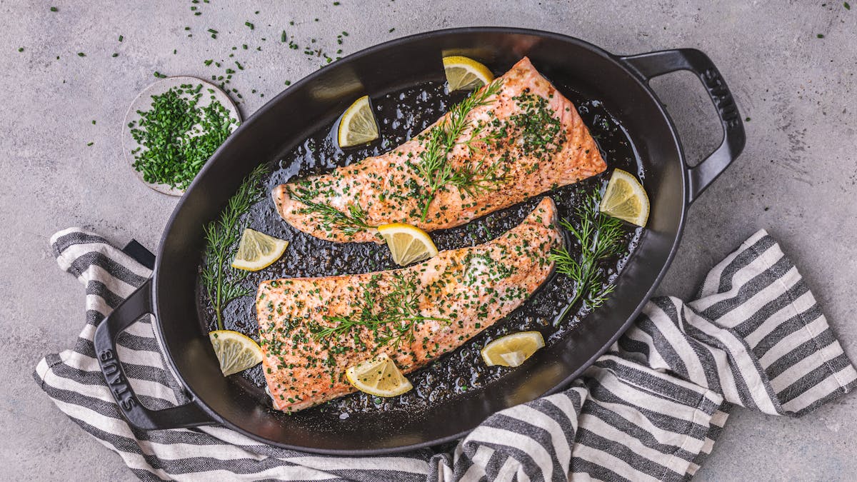 Lemon butter-baked salmon