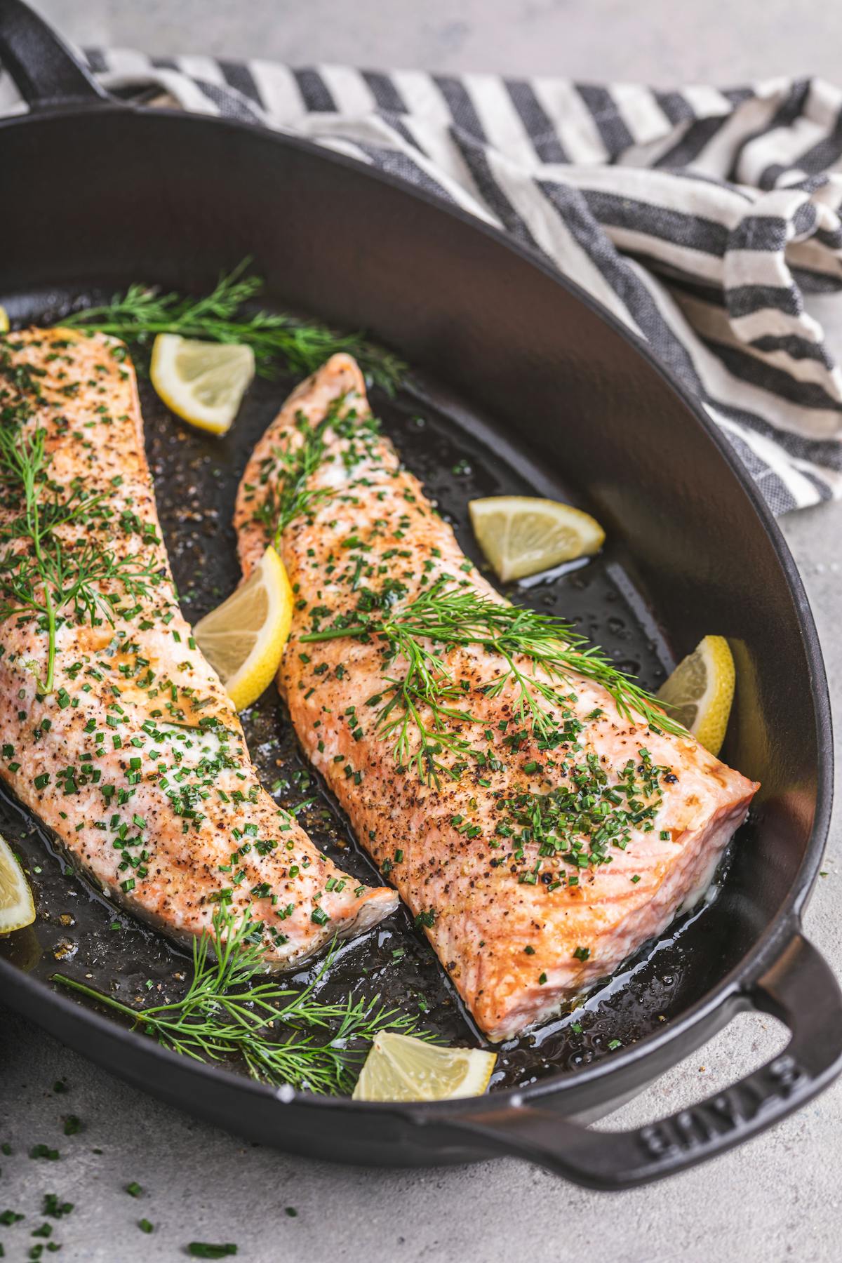 Lemon butter-baked salmon