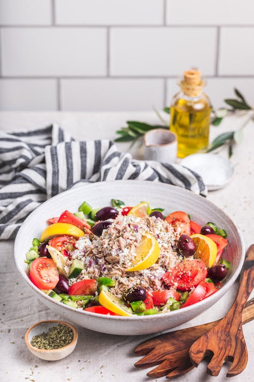 Greek tuna salad