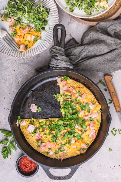 Open omelet with ham and cheese