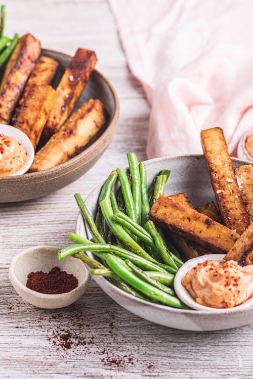 Crispy tofu sticks with green bean fries and chipotle mayo