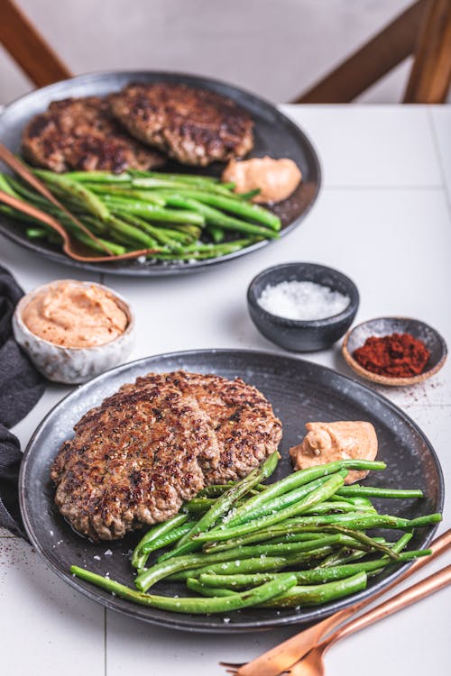 Smash burger with green bean fries and chipotle mayo
