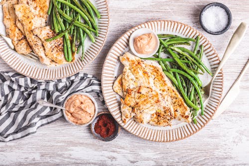 Chicken with green bean fries and chipotle mayo