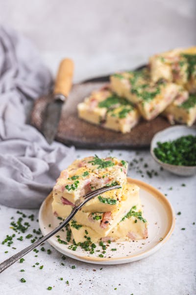 Egg bites with turkey bacon and chives